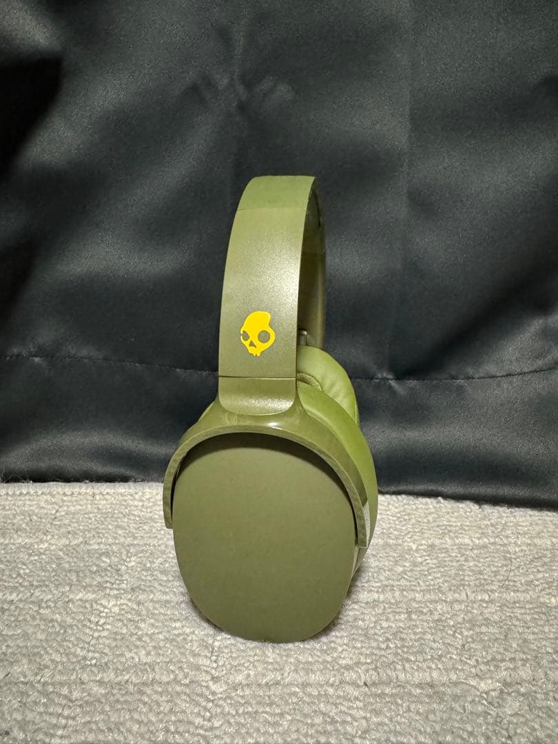 [最終値下げ] Skullcandy ヘッドホン オリーブグリーン