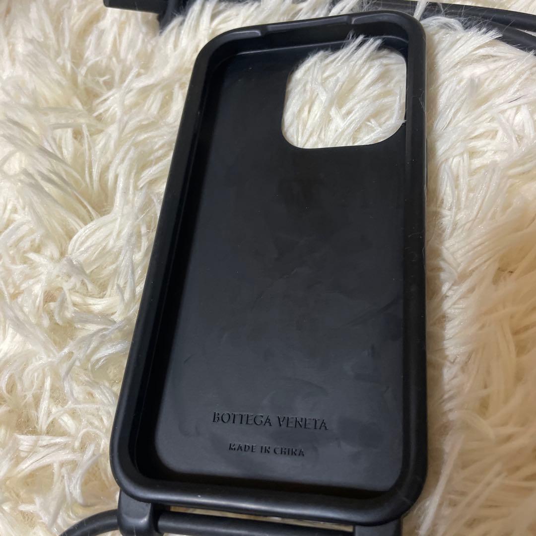 美品❤︎ ボッテガヴェネタ ストラップテックラバー iPhone14Pro ケース