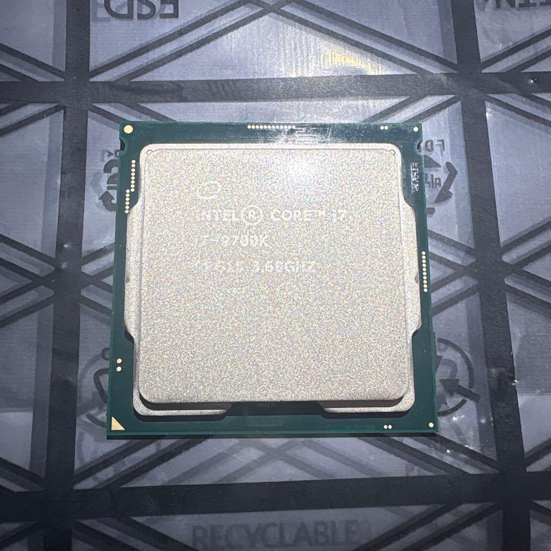 【ジャンク品】Intel Core i7-9700K CPU LGA 1151