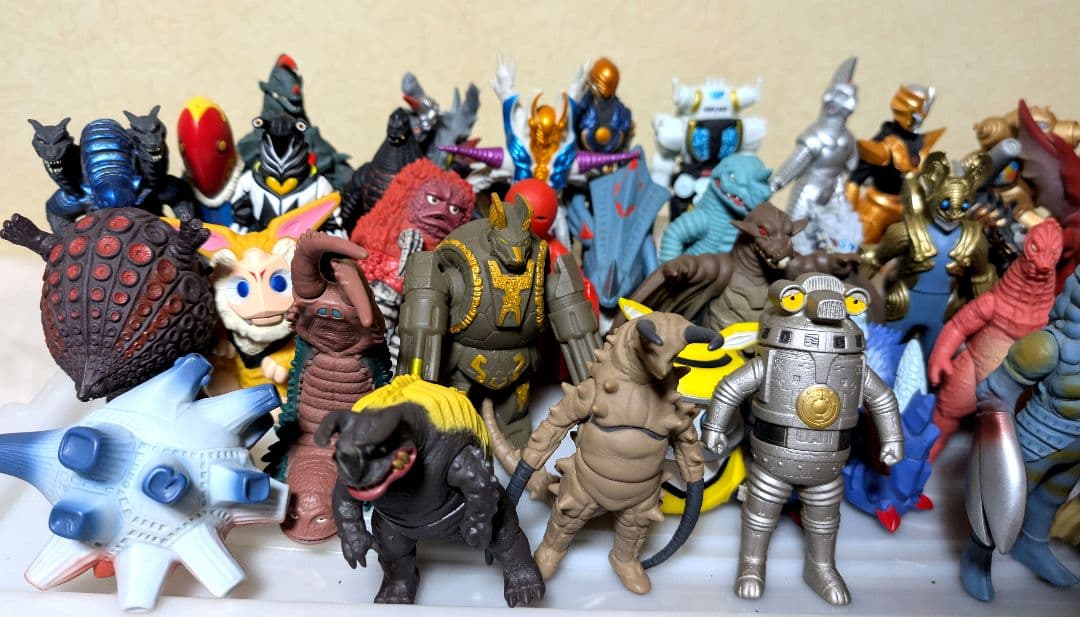 ウルトラマン ウルトラ怪獣 ソフビ 約100体 まとめ売り