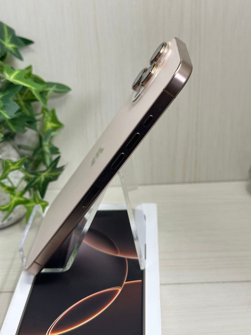 ✨iPhone 16 Pro Max 256GB デザートチタニウム✨充放電5回