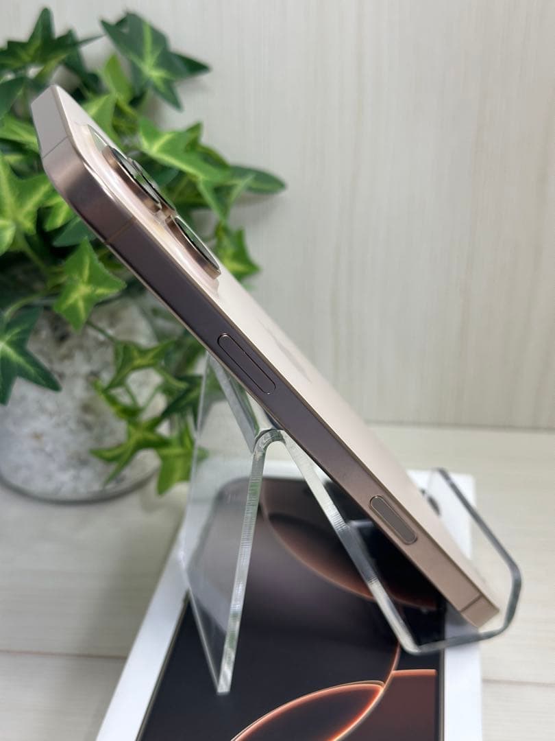 ✨iPhone 16 Pro Max 256GB デザートチタニウム✨充放電5回