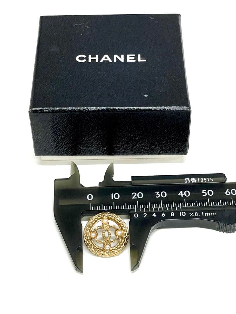正規品CHANELサークルパールピアス　片方