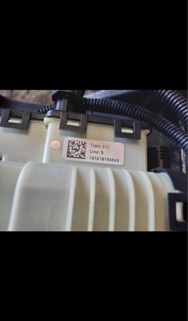 三菱 　ブルーテックキャンター 　4P10 　アドブルータンク 3