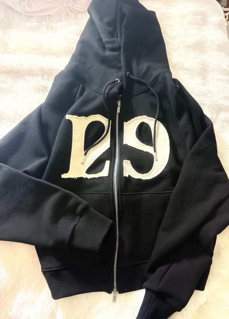 illigo パーカー 黒　s