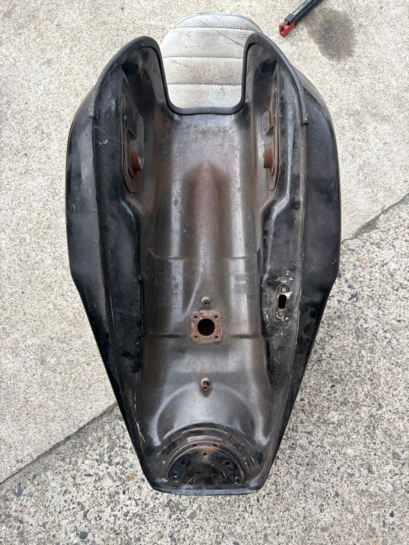 XJR400 4HM タンク ベースに