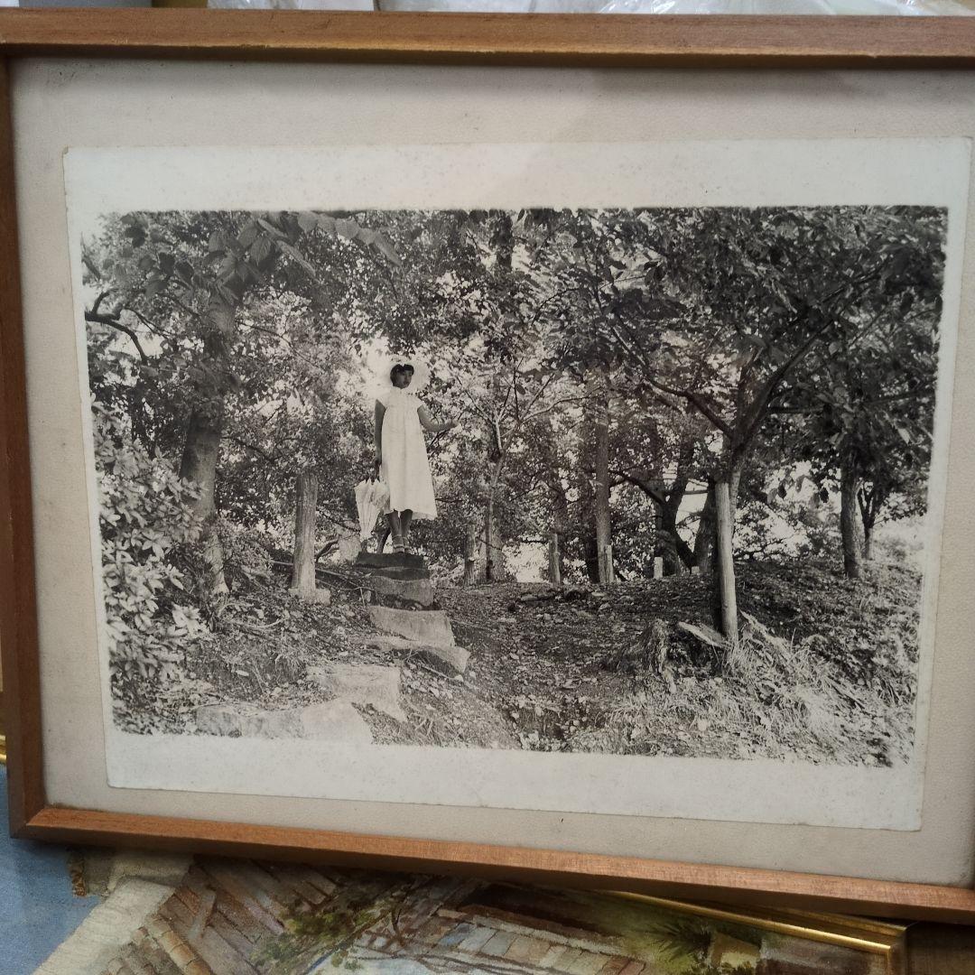 とても古いオリジナルプリントです。避暑地で撮られたもの