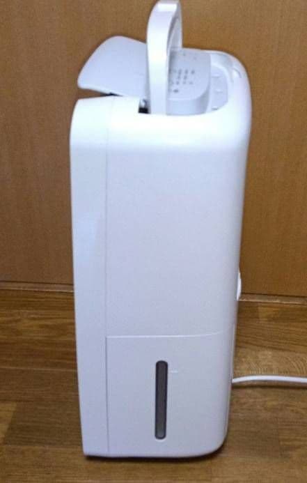 ス*コ様 シャープ衣類乾燥除湿機。