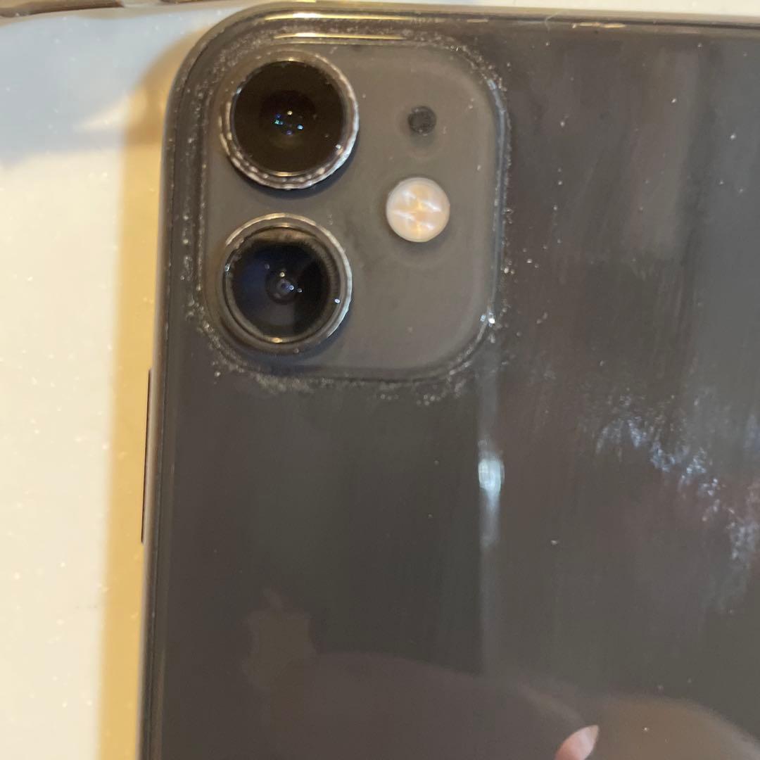 s*a様 iPhone 11 ブラック 本体　64ギガ　SIMフリー