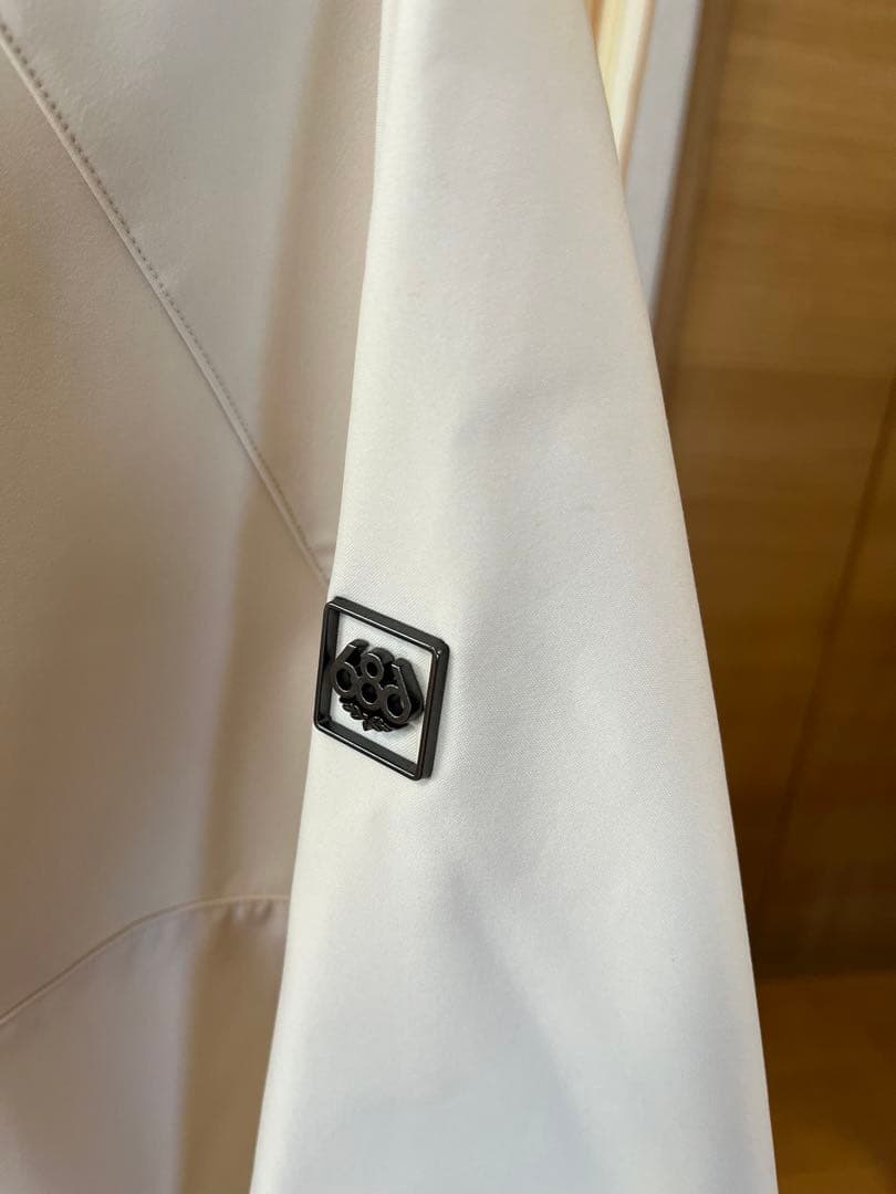 新品未使用:定価23650円＊686防水スノーボードウェア 女性用