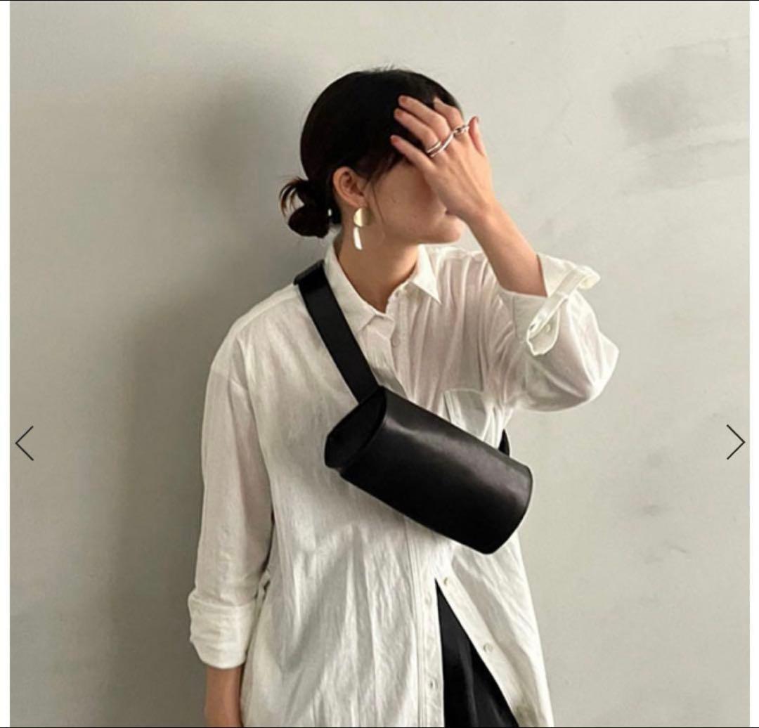 ETRE TOKYO × Inswirl ディアスキンボディバッグ