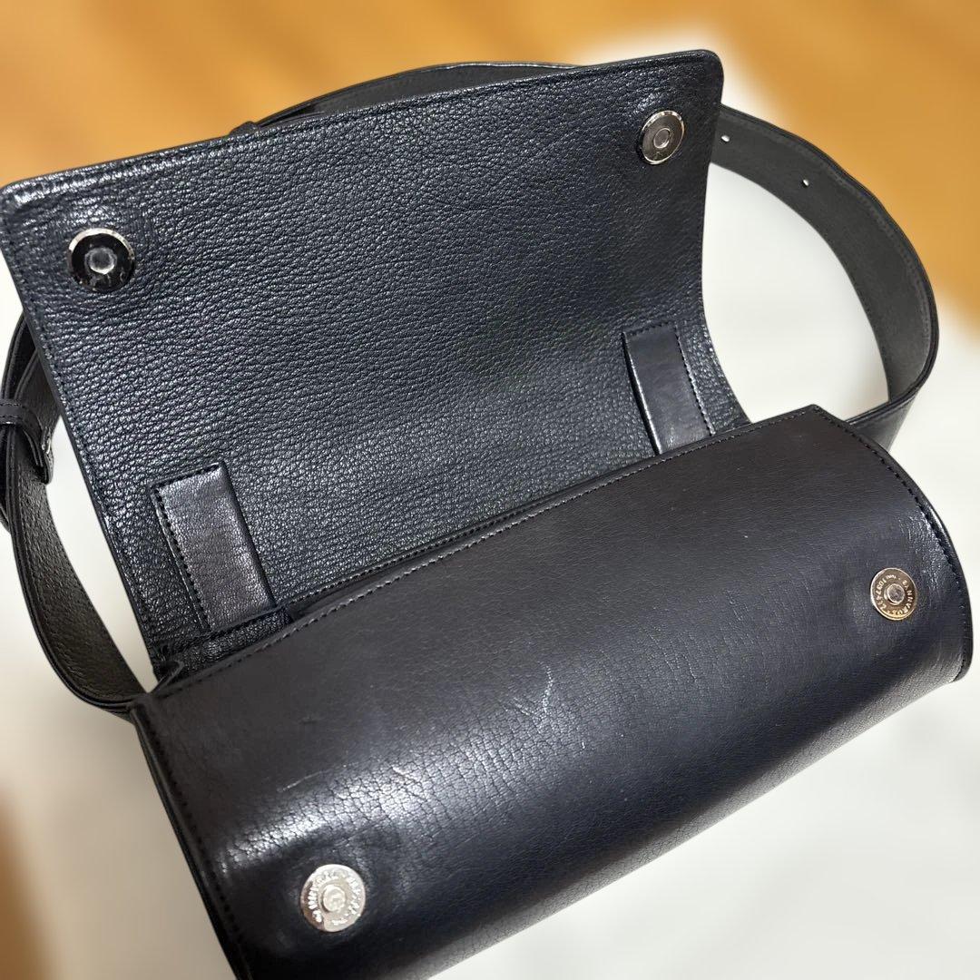 ETRE TOKYO × Inswirl ディアスキンボディバッグ