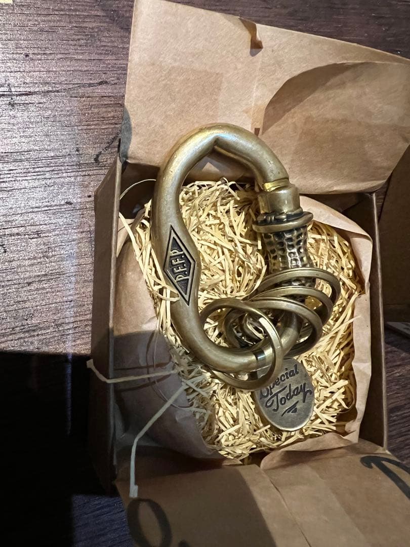 ピーナッツアンドカンパニー　カラビナ　真鍮