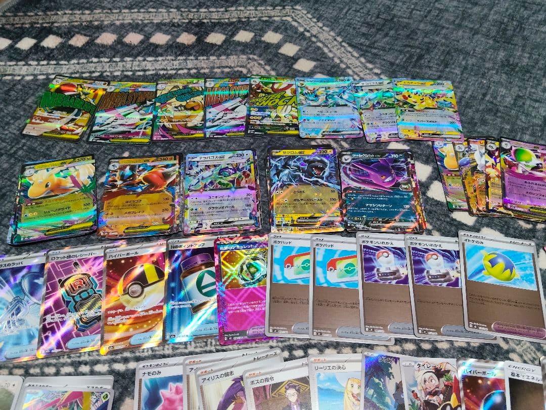 ペ*ペ様 ポケモンカード キラカードのみ