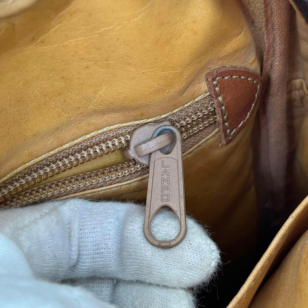 CELINE ショルダーバッグ 斜めがけ マカダム柄 トリオンフ 男女可能