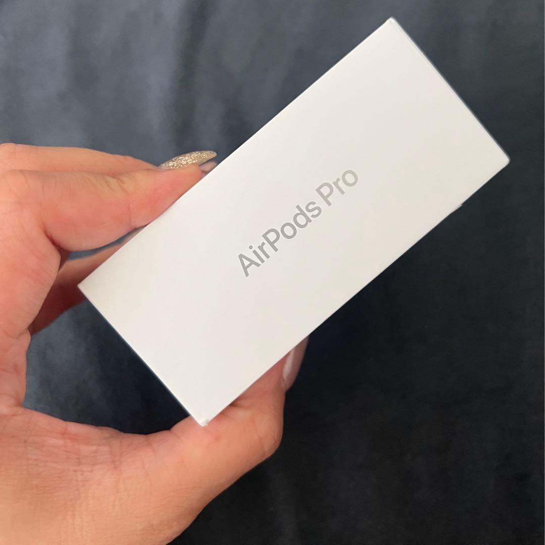 AirPods Pro 2とワイヤレスMagSafe充電ケース