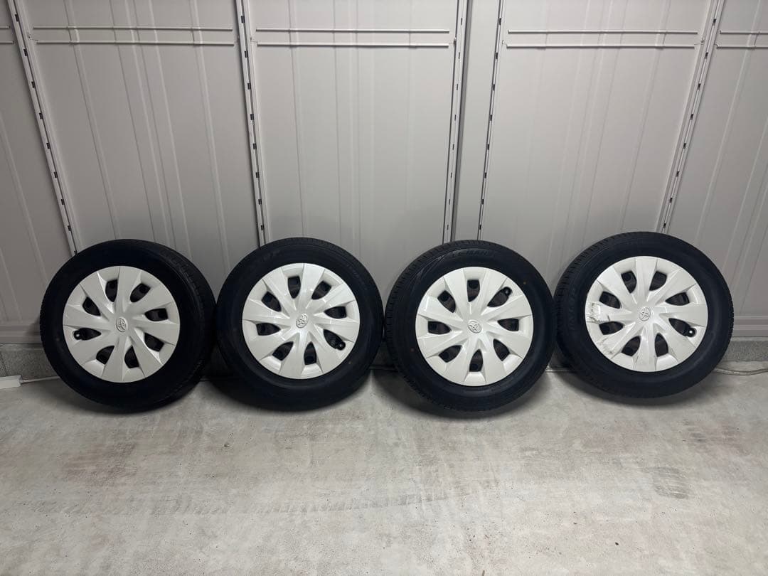 ダンロップ 175/65R15 22年製 ポルテ純正ホイールキャップ アクア　鉄