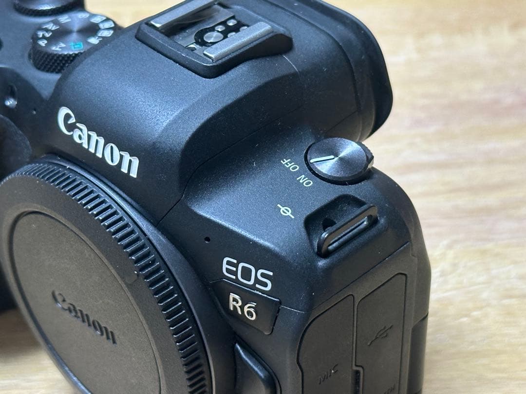 Canon EOS R6 ミラーレスカメラ