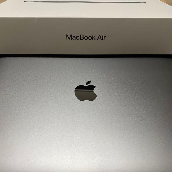 APPLE MacBook Air 2019年モデル　MVFJ2J/A
