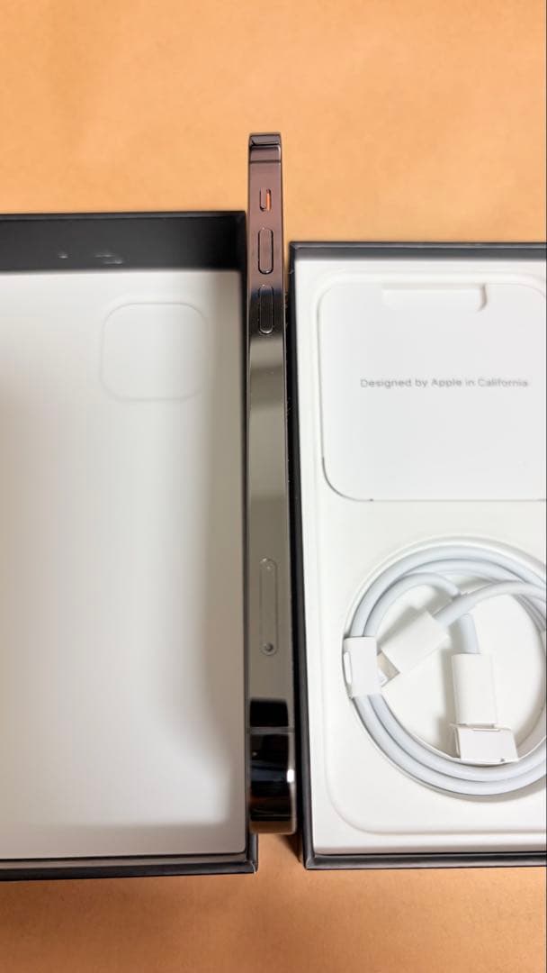 Apple iPhone 12 Pro 256GB / バッテリー77%