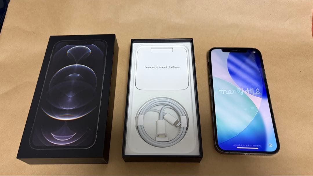 Apple iPhone 12 Pro 256GB / バッテリー77%