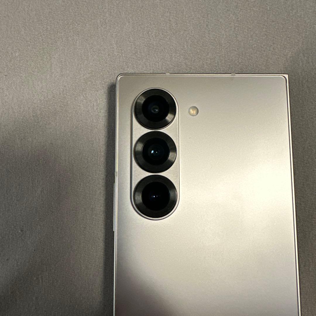 SAMSUNG GALAXY Z FOLD 6　SCG28 SiMフリー