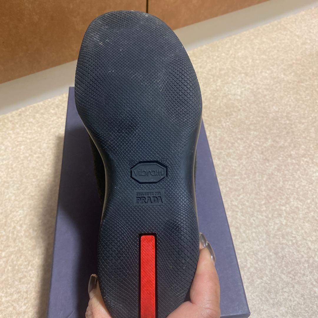 ぎゅな　PRADA スポーツグレイウールスニーカー