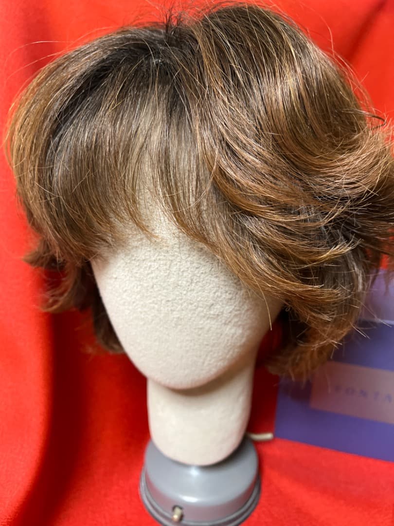 ブラウンウェーブウィッグ　フォンテーヌ　パルコ