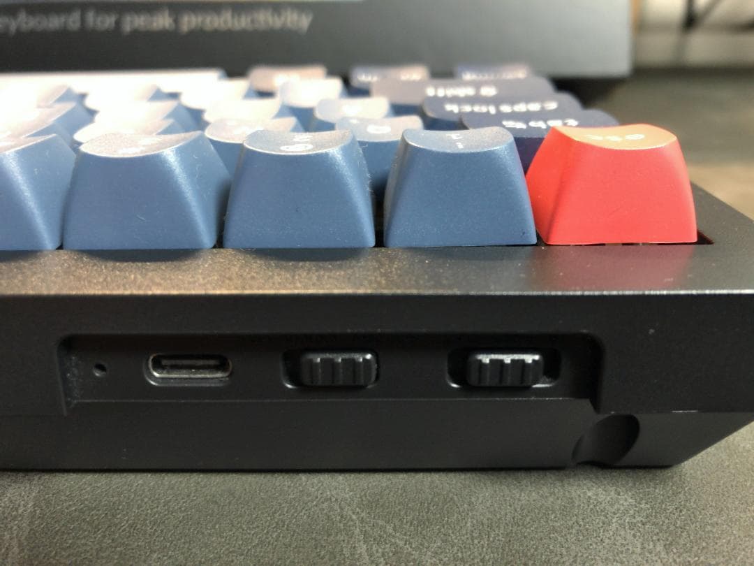 【美品】Keychron V2 Max 65%【おまけ付き】