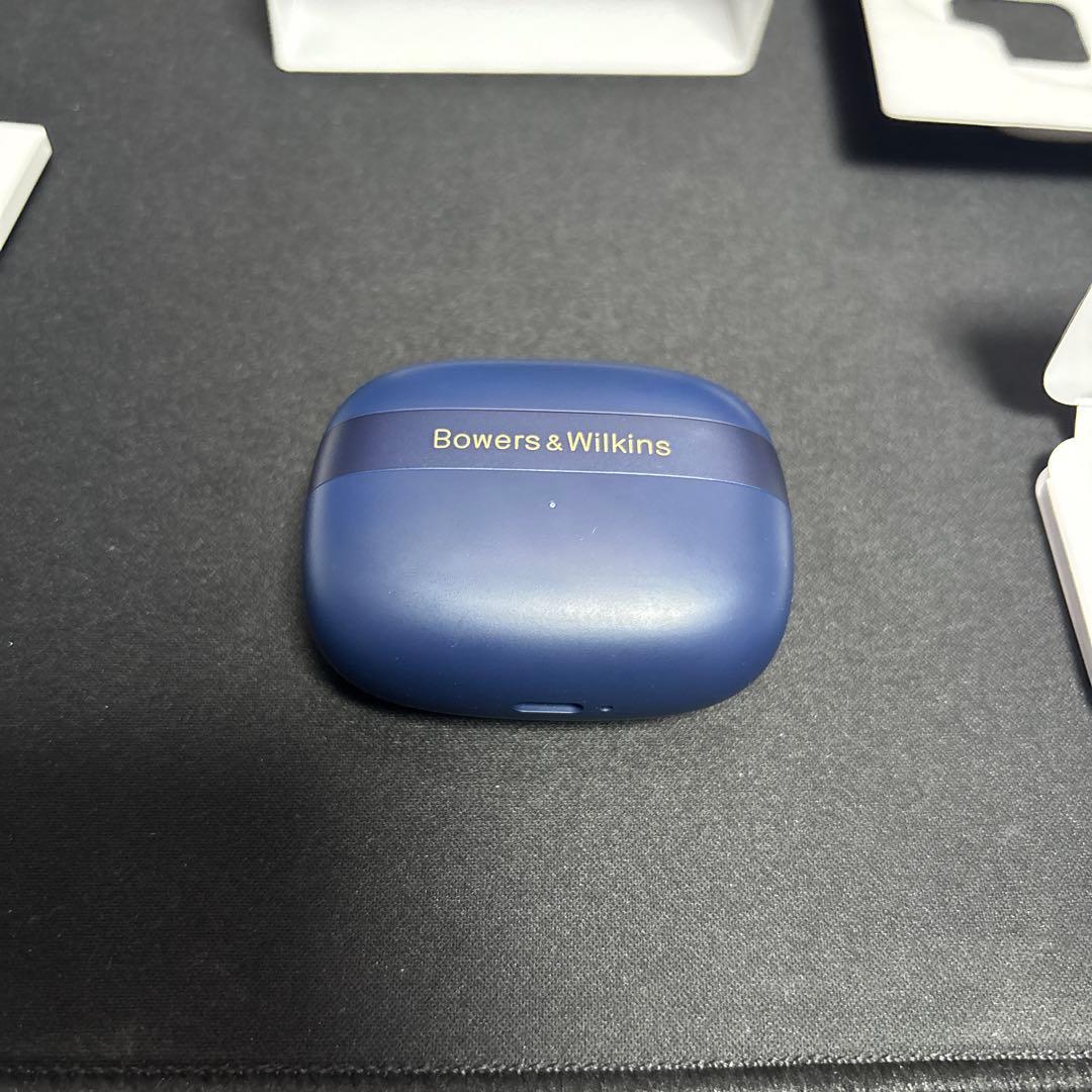 Bowers & Wilkins Pi8 ミッドナイト・ブルー