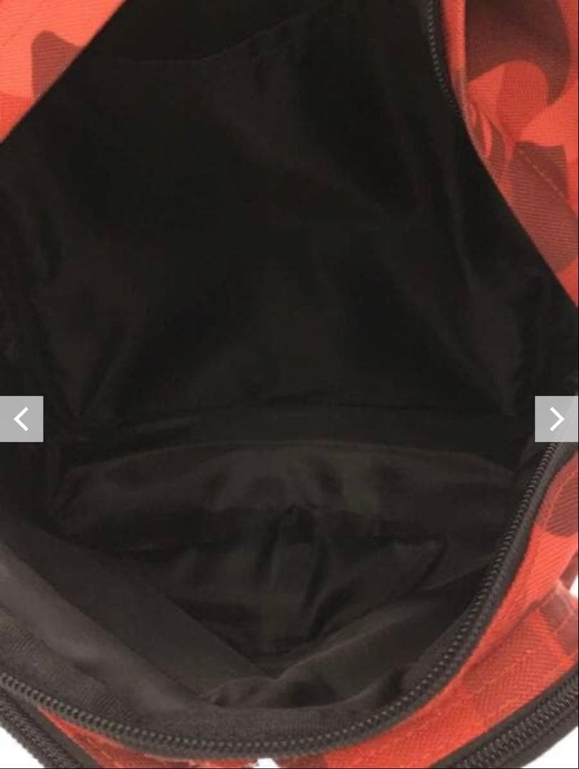 A BATHING APE シャーク柄バックパック　 レッド　Mサイズ