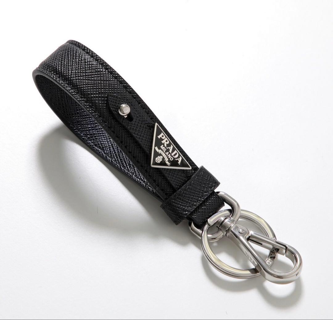 最終値引中【箱・タグ付き】PRADA キーリング・ブラック　ナイロン