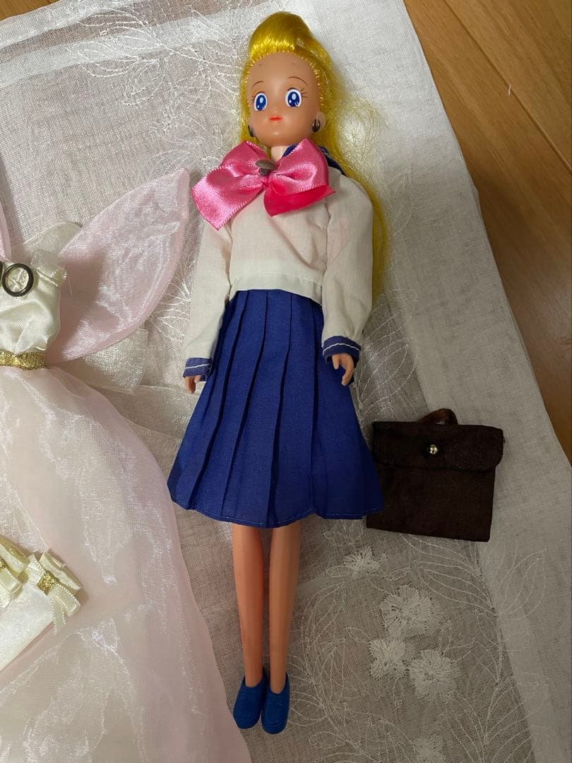 美少女戦士セーラームーン人形　 月野うさぎ　制服 セレニティドレス付き