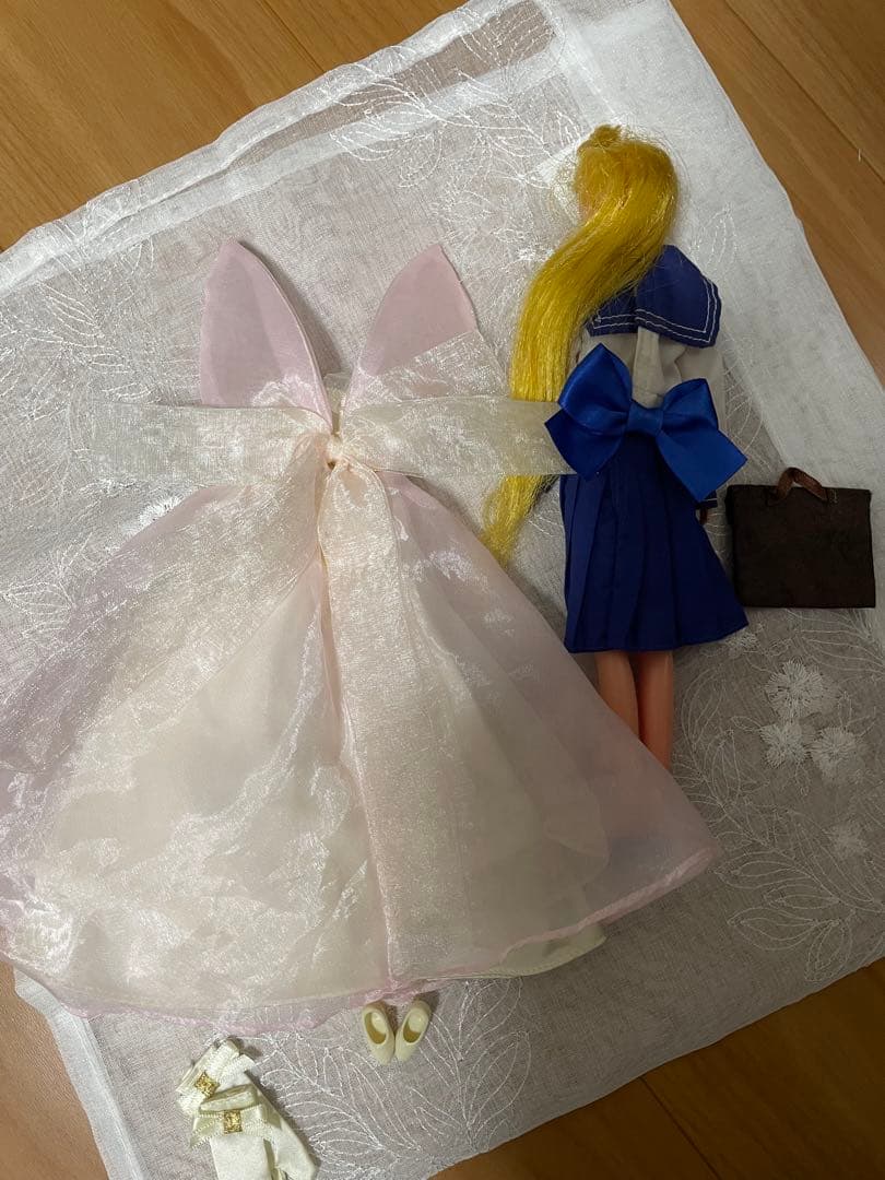 美少女戦士セーラームーン人形　 月野うさぎ　制服 セレニティドレス付き