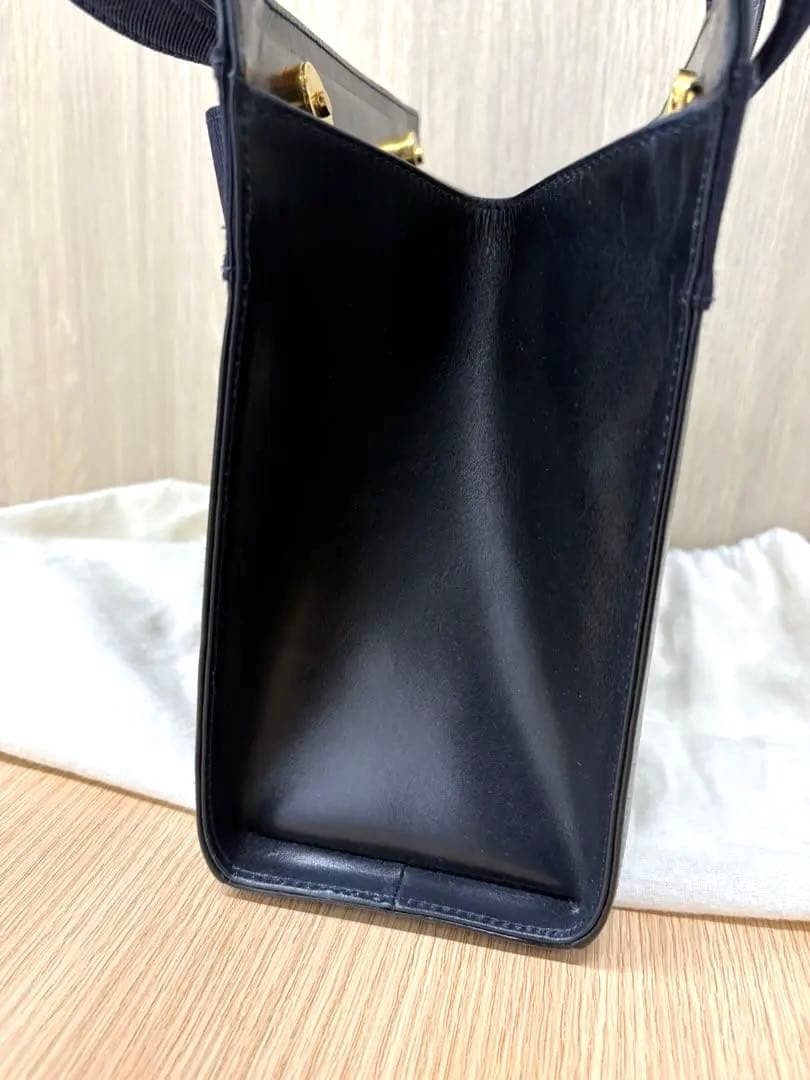 フェラガモ ヴァラリボン 2wayバッグ　ブラック　✨絶版入手困難✨　保存袋付き