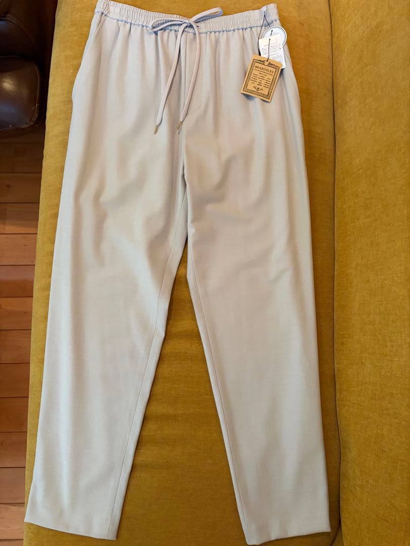 ビアズリー　両面起毛　トラックパンツ　1（M 〜L）新品　ベージュ