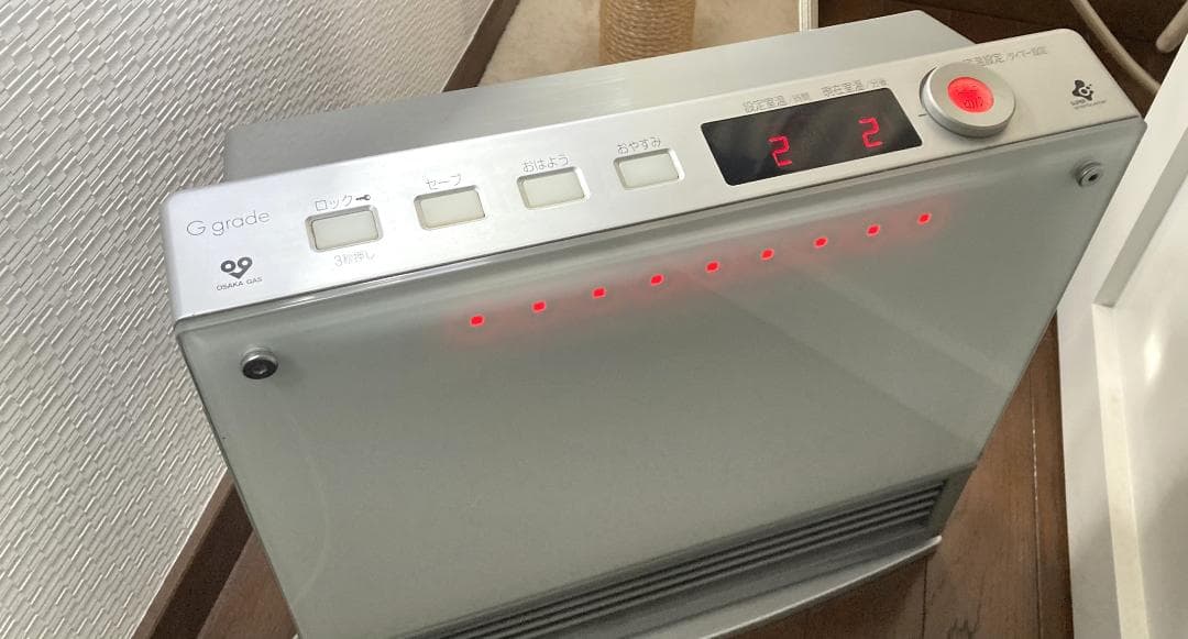 ガラスパネル　ホース付　高級ガスファンヒーター　木造７畳　取説有り