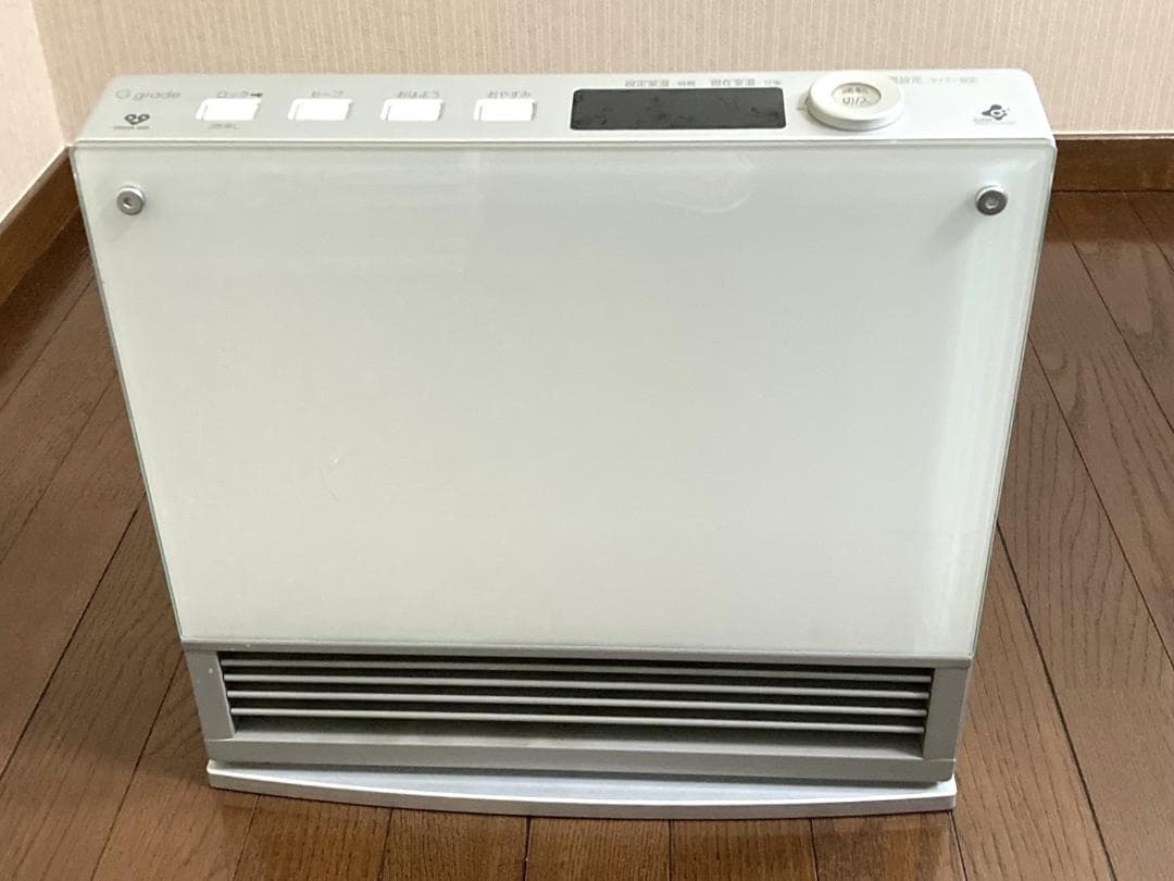 ガラスパネル　ホース付　高級ガスファンヒーター　木造７畳　取説有り