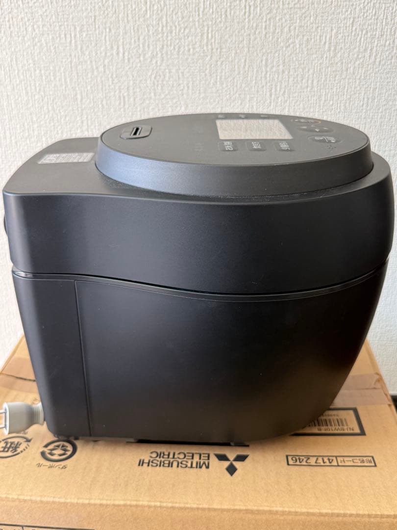 MITSUBISHI NJ-BW10F-B 本炭釜 紬