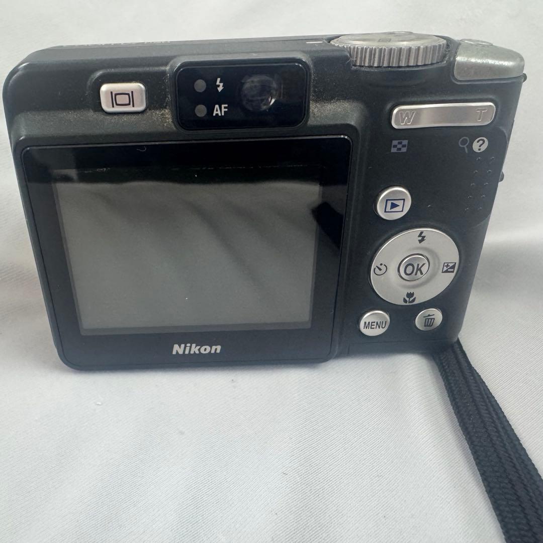 Nikon COOLPIX P50 クールピクスP50 コンパクトデジタルカメラ