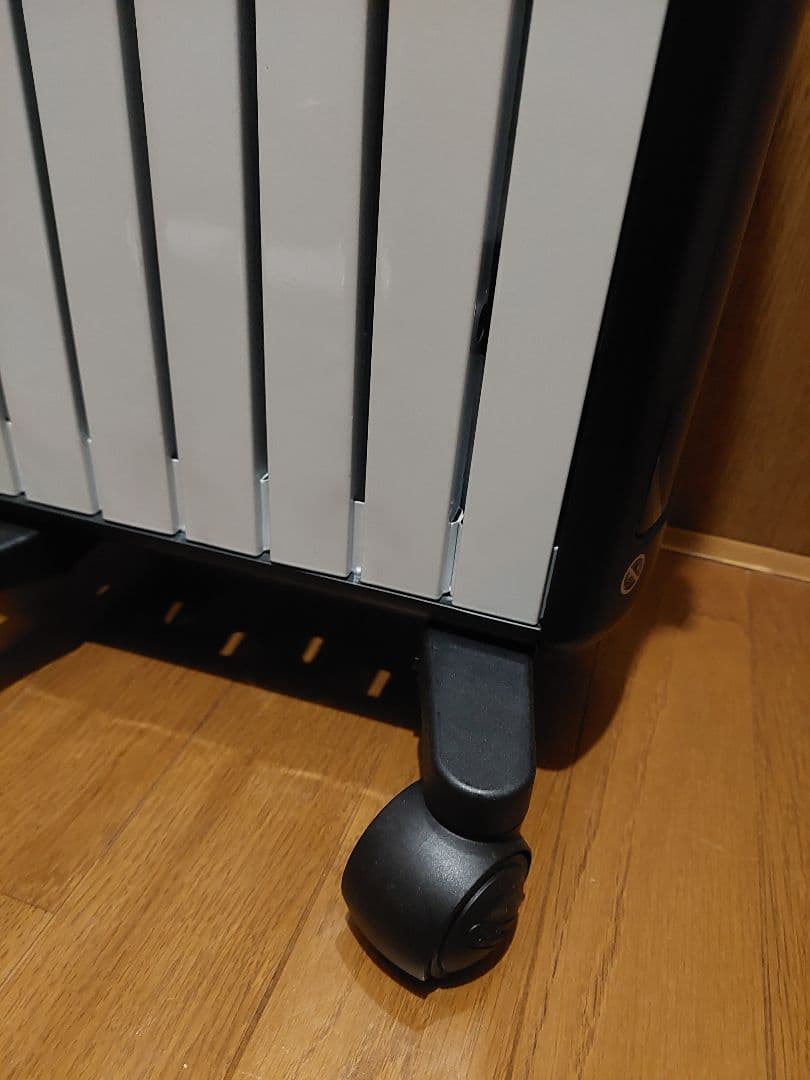 デロンギ　マルチダイナミックヒーターMDHU09−BK DeLonghi