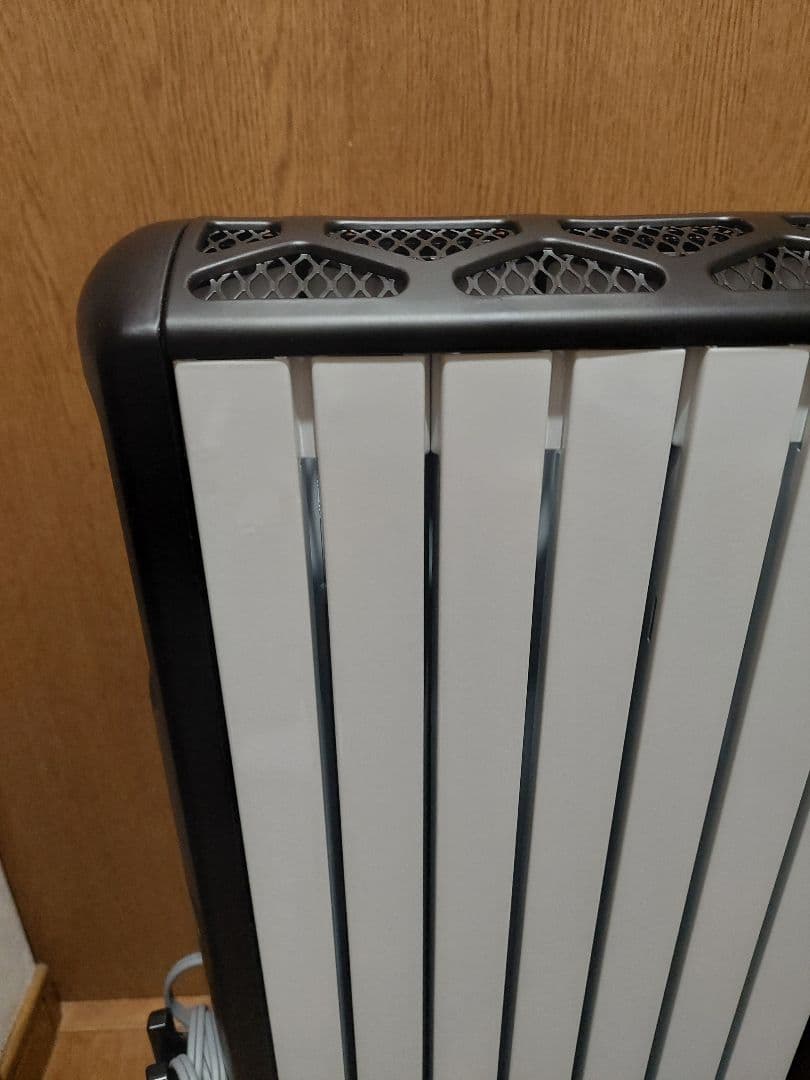 デロンギ　マルチダイナミックヒーターMDHU09−BK DeLonghi