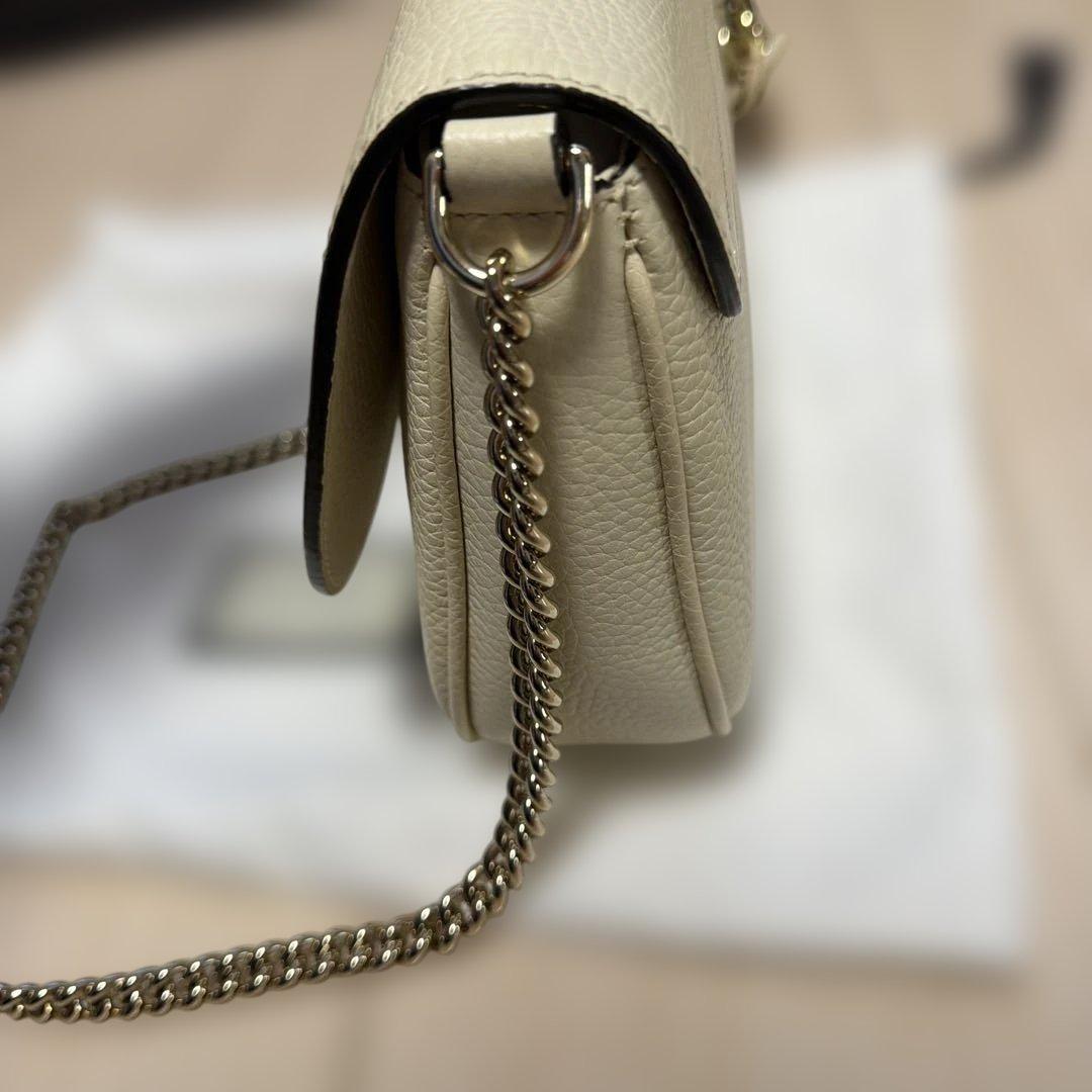 GUCCI アイボリー レザー ショルダーバッグ