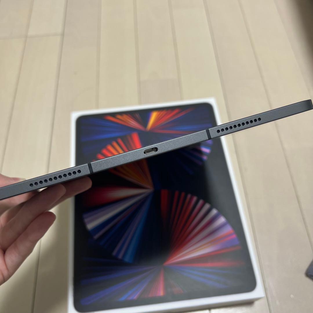 iPad Pro 12.9インチ 第5世代 wifi cellular