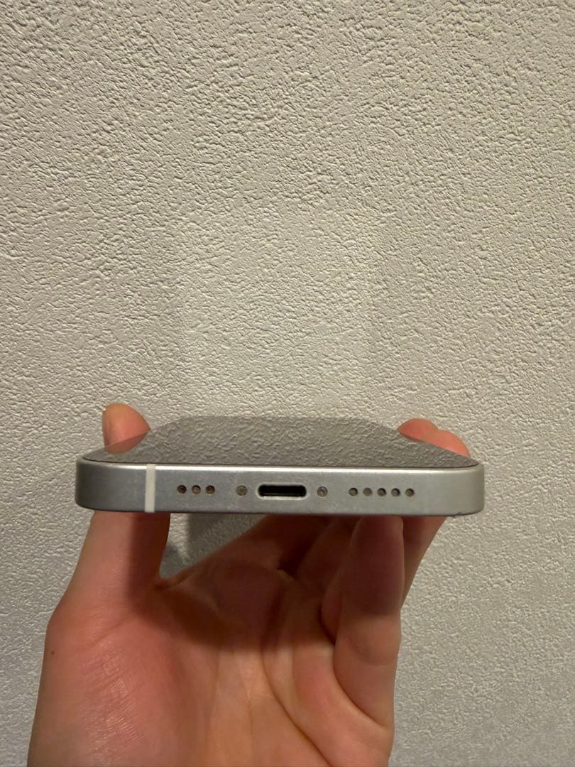 Apple iPhone 14 128GB スターライト　本体