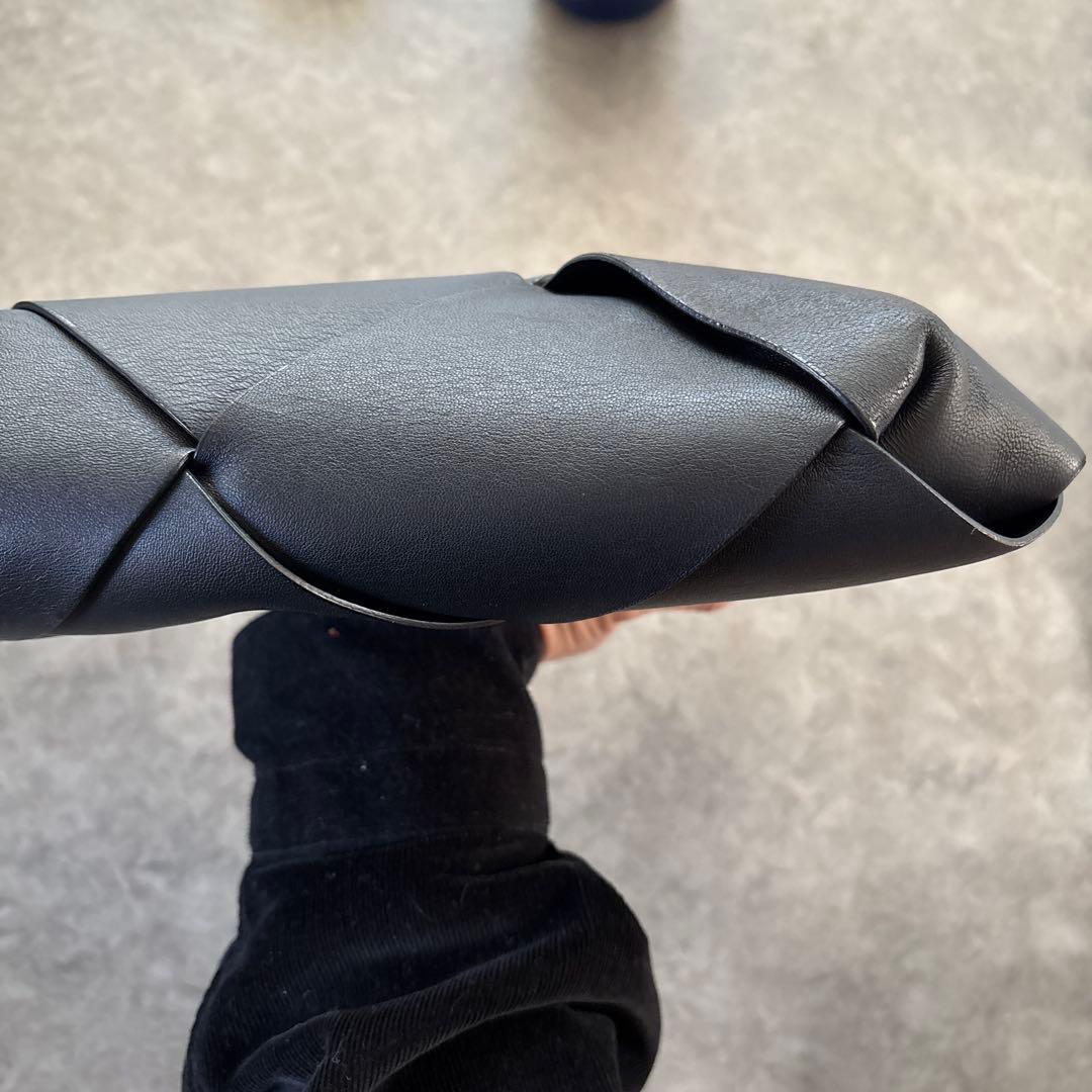 【定価20万】ボッテガヴェネタ クラッチバッグ 黒 イントレチャート カセット