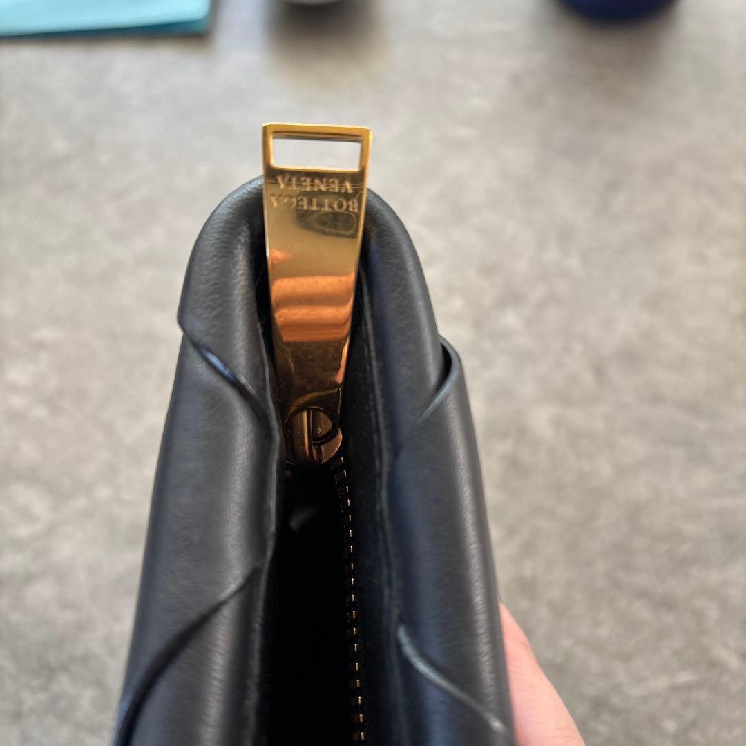 【定価20万】ボッテガヴェネタ クラッチバッグ 黒 イントレチャート カセット