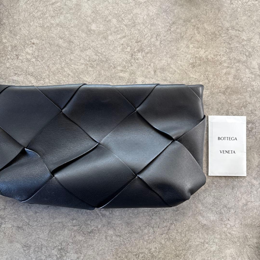 【定価20万】ボッテガヴェネタ クラッチバッグ 黒 イントレチャート カセット