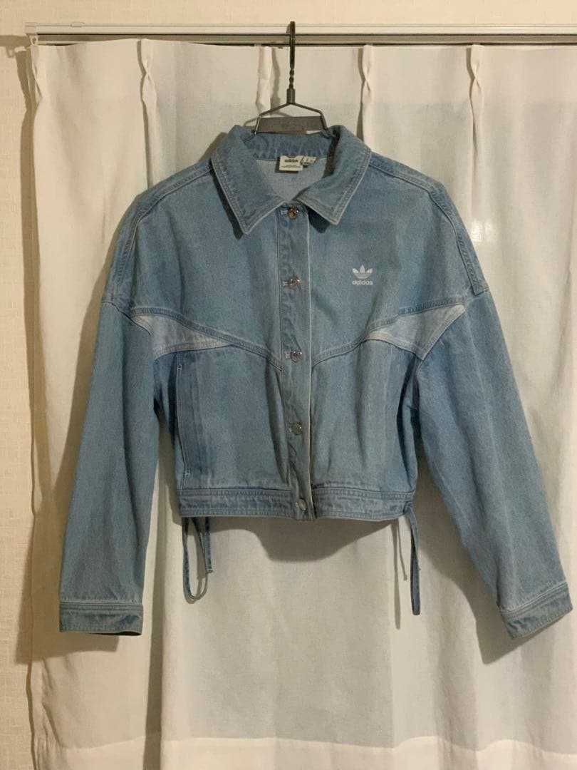 adidas クロップドデニムジャケット
