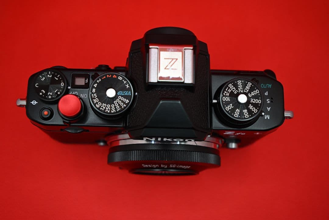 【美品】Nikon Z fc ブラック ＆ ボディキャップレンズ♢オマケ多数！